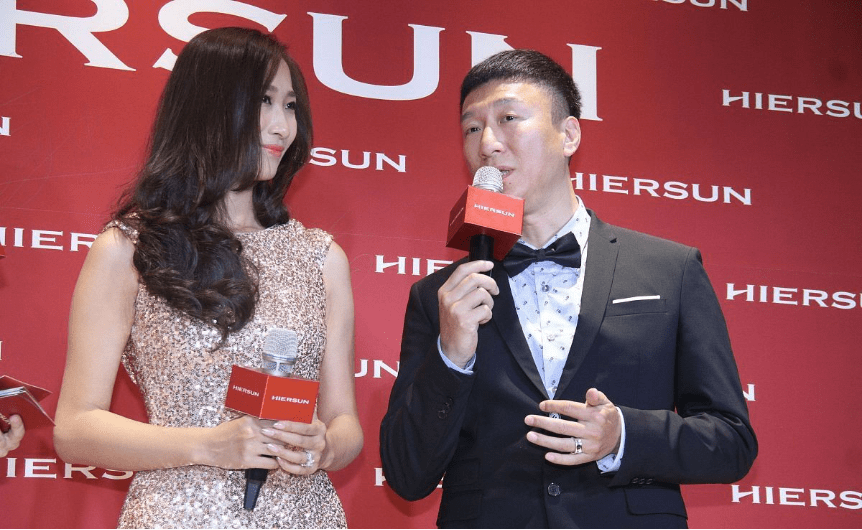 八卦爆料 孙红雷娶了个学霸老婆，年纪小身材好，穿闪亮裙装气质高级像明星