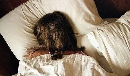 人群|一天吃两顿饭和一天三顿饭，哪个对肠胃健康最有益？选错的要改了