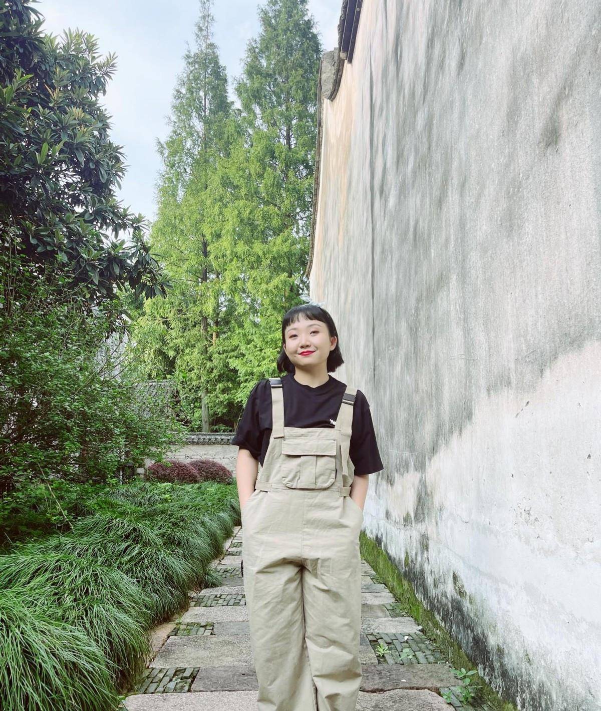 视觉 辣目洋子重新定义“微胖美”，体重超120斤打扮仍时髦，自信才美