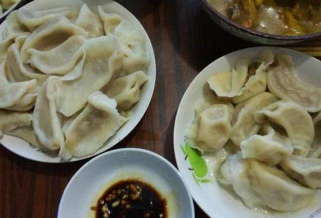 咸辣|东北人最喜欢的4种“早点”，南方人看后默默摇头，一个也不想吃