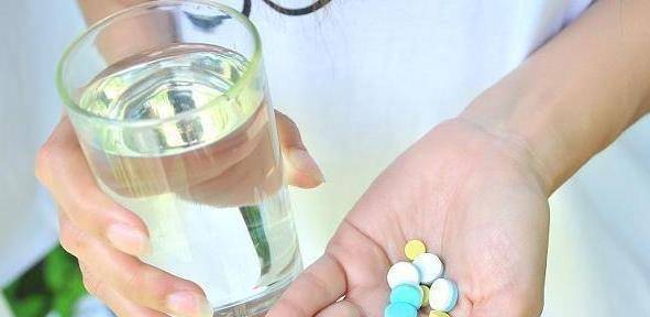 肝脏|公认6大“伤肝”行为,喝酒仅仅排第6,第1个多数人都猜不到!