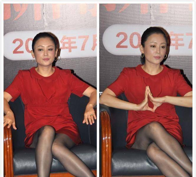 显得 陈红的颜值还是这么高，穿大红裙也不土，无修图看着嫩嫩的