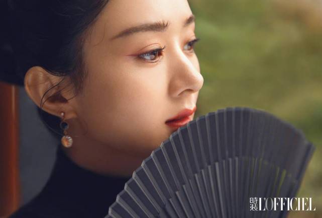 黑色 赵丽颖最新国风造型彻底封神！穿一身黑穿越古今，时尚感彻底开挂
