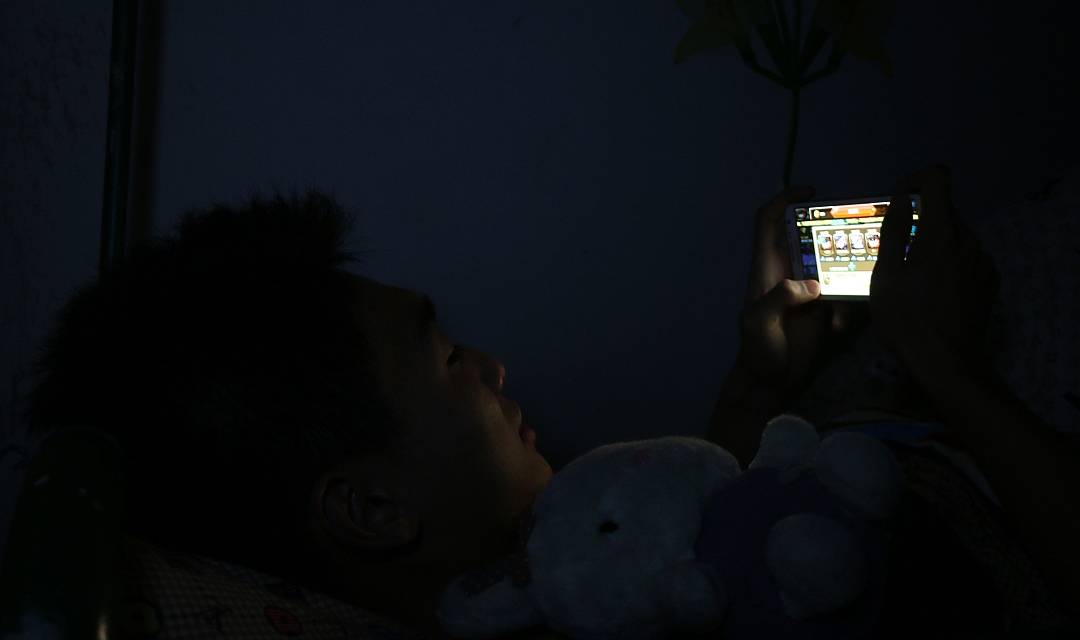 前兆|“晨起”出现4个症状，或是肝硬化前兆，十有八九错不了，别忽视