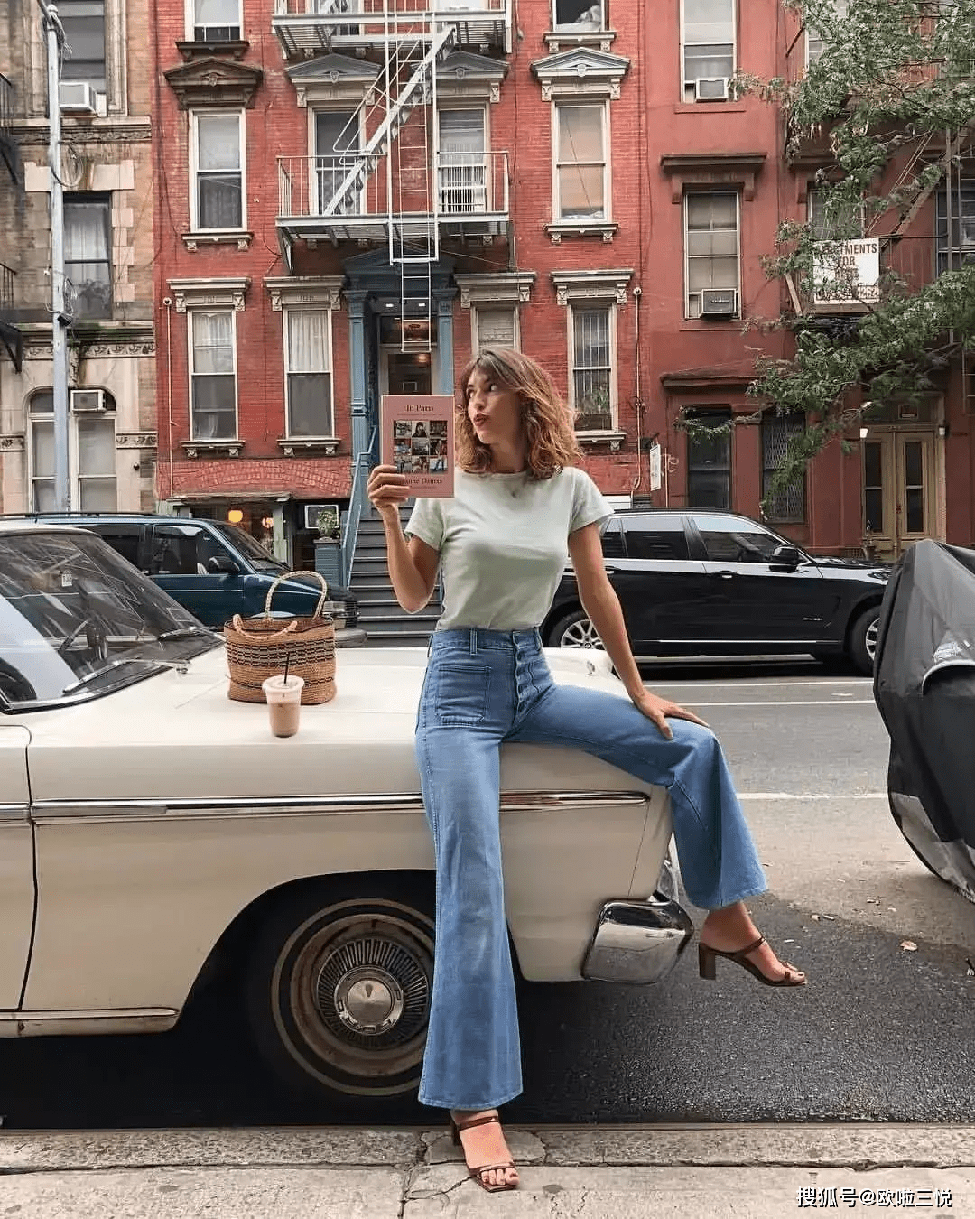 高跟鞋 小个子女生穿搭推荐：拖地裤，搭配高跟鞋显瘦还显高