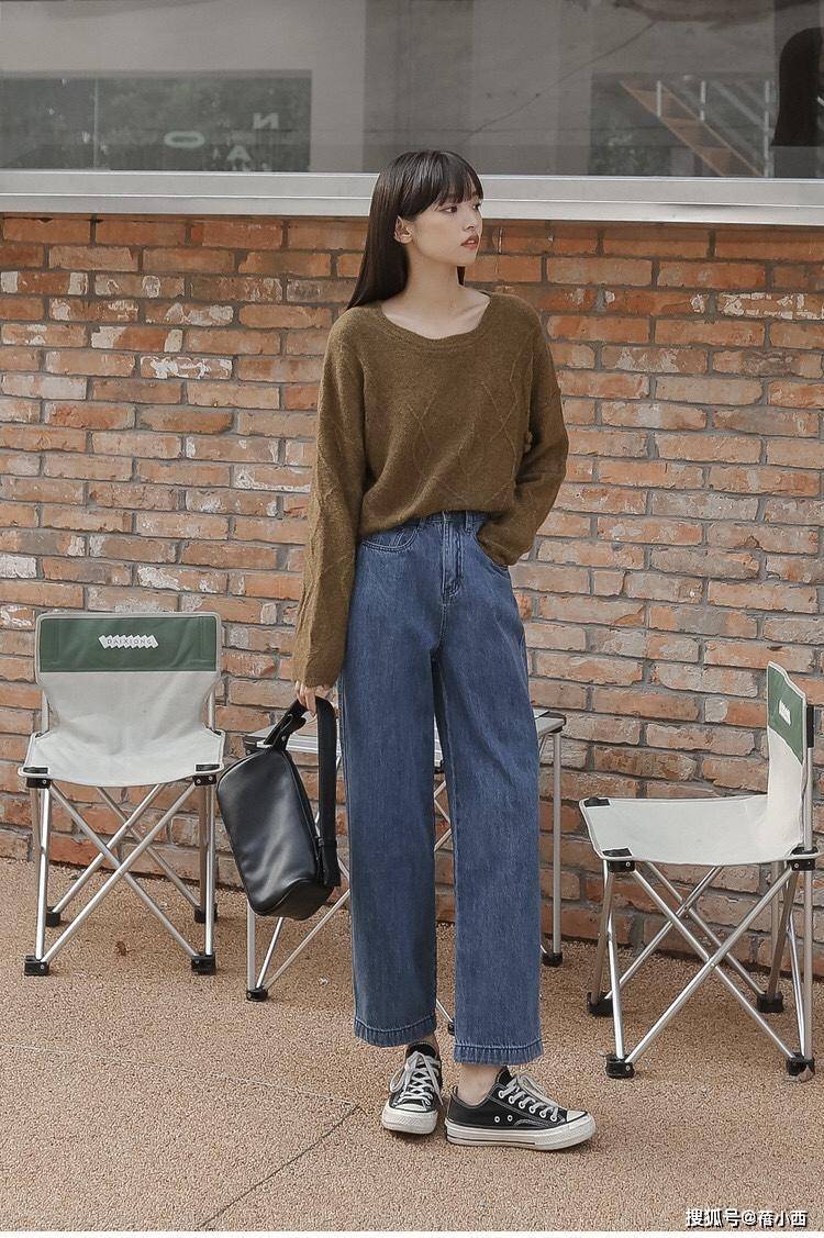 卫衣 越简单越高级!早秋推荐4条长裤,搭配卫衣、毛衣、衬衫都很时髦