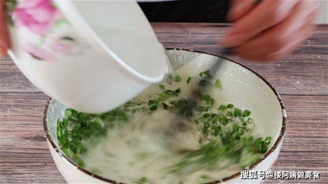 葱花|简单的早餐饼做法，省时省力，吃起来柔软又筋道，营养又健康
