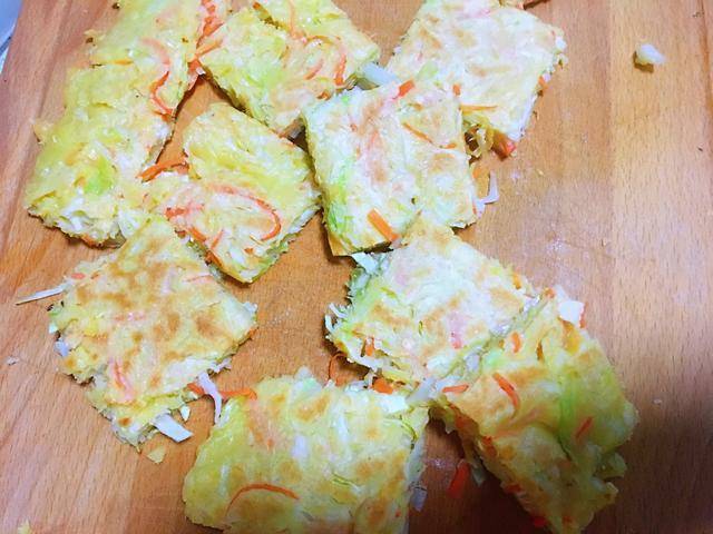 煎饼|早餐吃蔬菜蛋饼，营养又省时，几分钟搞定，再也不担心吃不上早餐