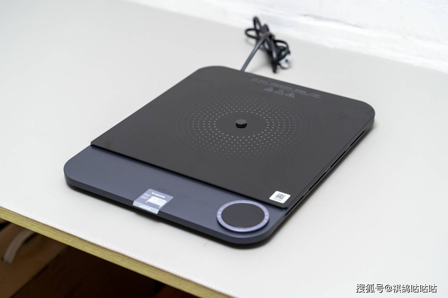 方锅|米家超薄电磁炉搭配知吾煮的锅,炒菜火锅包圆了!