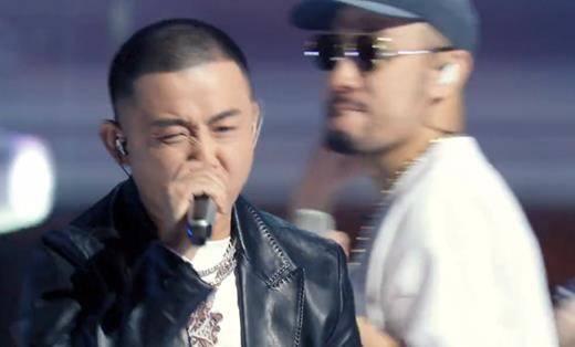 人气|《披荆斩棘的哥哥》人气断层明显，大咖稳居前八，李铢衔高开低走