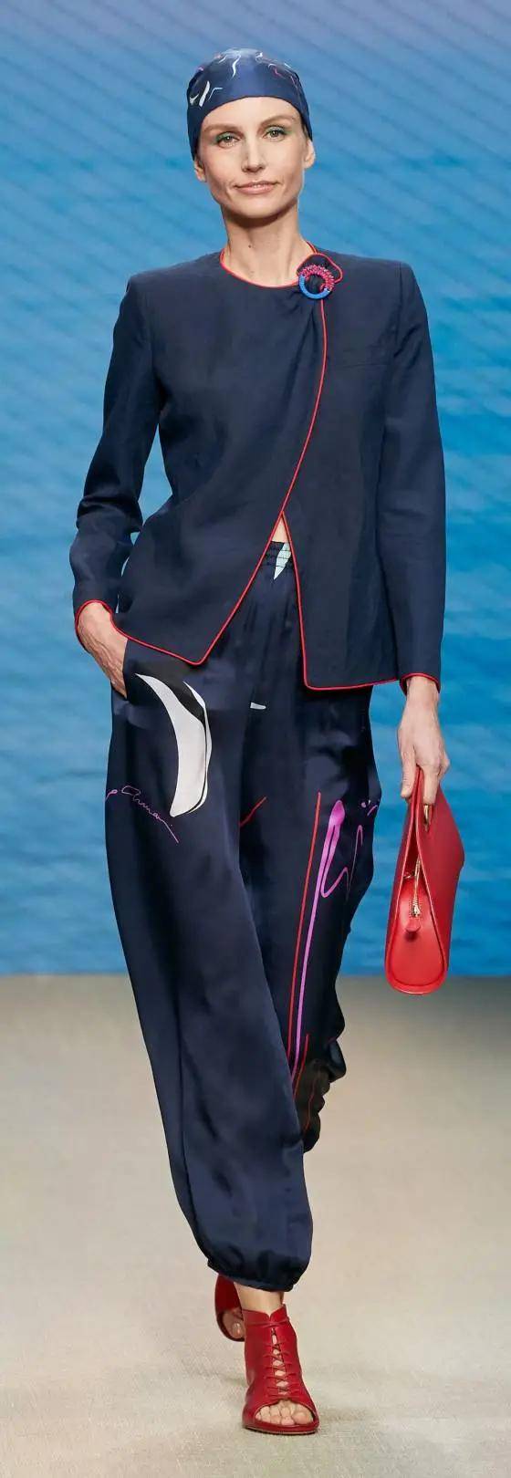 Armani 41岁创业，Armani用46年建成了这个举世无双的时尚帝国