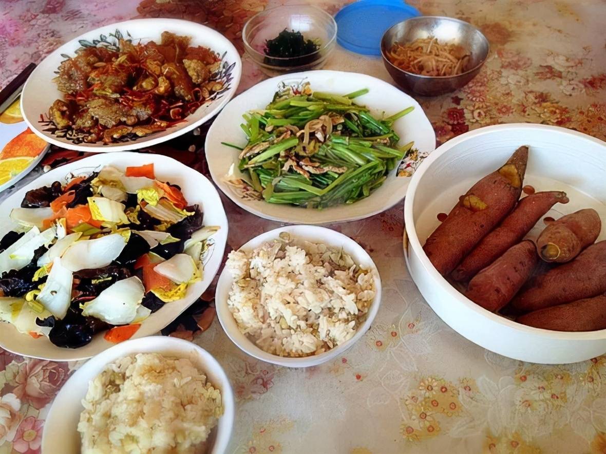 钟老|5种“应付式早餐”不利于娃长个和智力发育,建议早餐要吃得营养