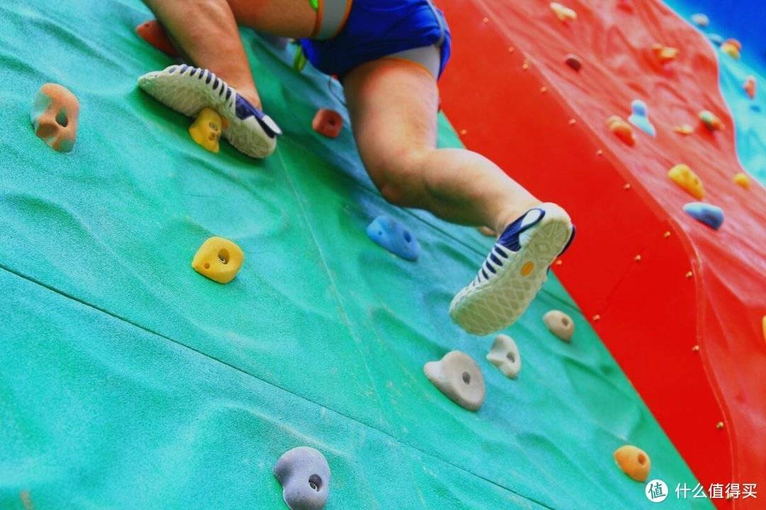 爱好者 这双五指鞋,街上回头率超高