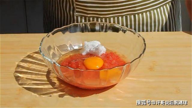 温度|1个西红柿2个鸡蛋,教你做家常小零食,出锅香甜酥脆,太解馋了