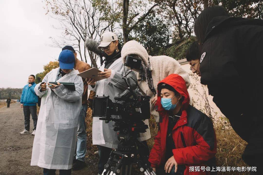 生命|李明洋：《舍利》获奖后，我在积累全新的生命体验 | SHVFS 校友专访