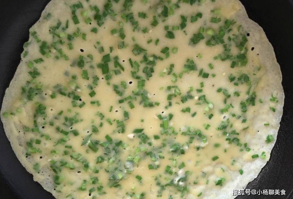 方法|教你自己做韭菜鸡蛋饼,从此早餐就吃它了,既好吃又营养