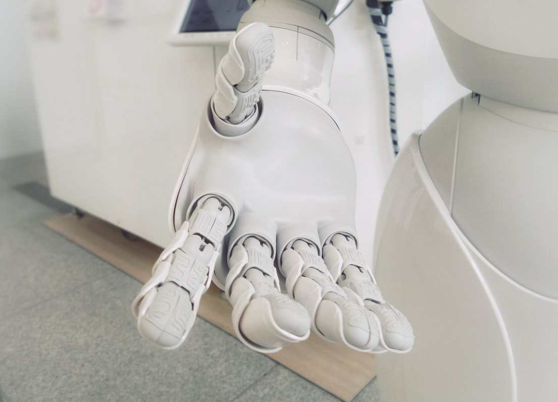 小米、小鹏、特斯拉集体进军机器人，仿生机器人怎么突然成了香饽饽？