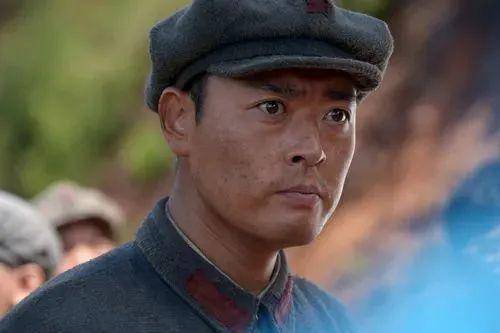 李幼斌|因错过白玉兰被送上热搜,魏和尚之后,他终于凭借李大钊成功出圈?