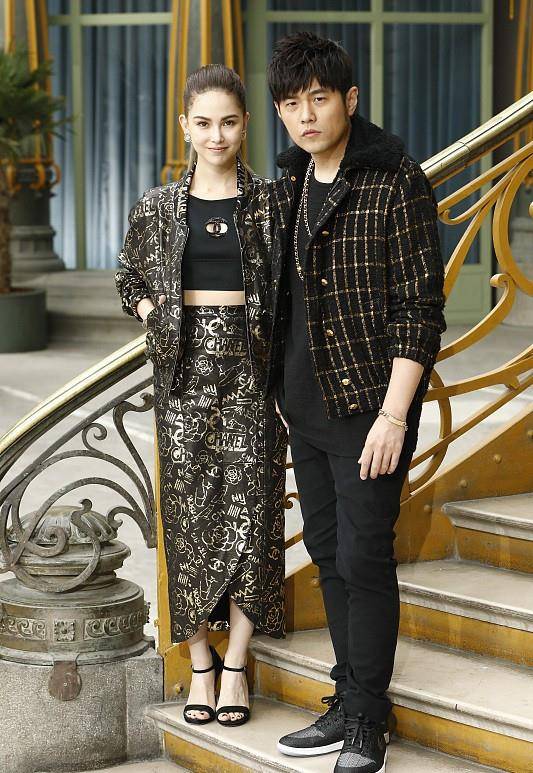 服装 昆凌太有辨识度了,和周杰伦穿情侣装,气场不输天王老公