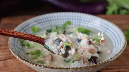 香菜|三月气候多变,做早餐别再牛奶豆浆,熬个粥,老人孩子都很爱吃