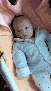 搞笑GIF：美女，我們是來決斗的，你這樣有點不合適吧 搞笑整蠱 第27张