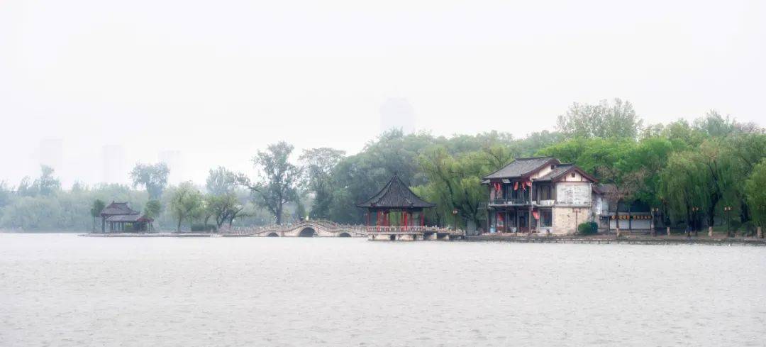 胜景|雨季的济南有多美？这几处雨中撩人胜景恰似“烟雨江南”！