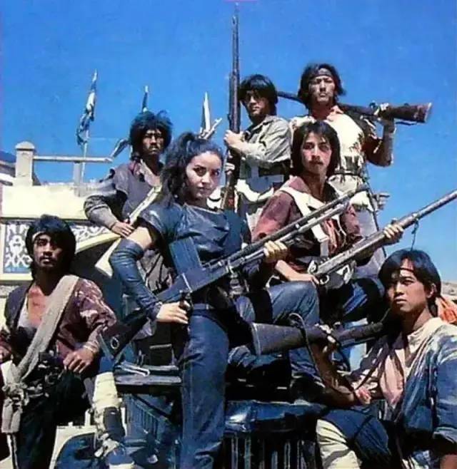 海市蜃楼|80年代十大“现象”佳片,《少林寺》1.6亿,《红高粱》获奖无数2