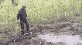 搞笑GIF：真有點不敢相信 現在的衣服都這樣穿嗎？ 搞笑整蠱 第25张