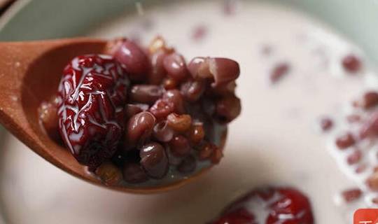 天气|这粥我隔三差五喝一碗,暖身又暖胃,奶香味十足,小脸粉嫩气色好