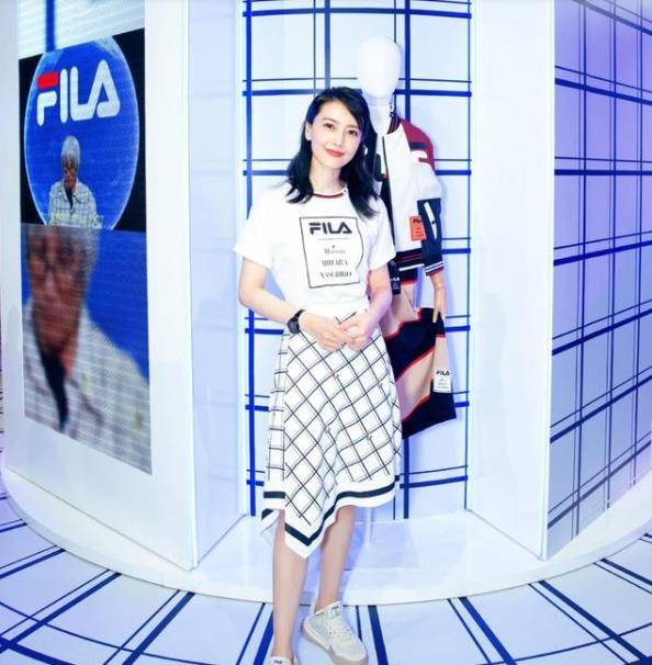 设计 江疏影和杨紫罕见撞衫,两人不仅身高差不多,连颜色审美也一个样
