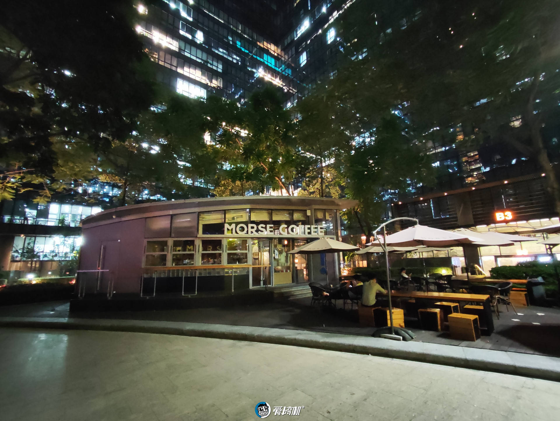 nit|小米Civi评测：我差点就恋爱了