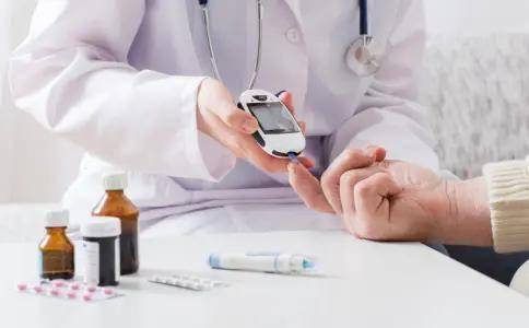 父亲|内科医生：血糖高的人，常吃这2种食物，或有助于胰岛的健康