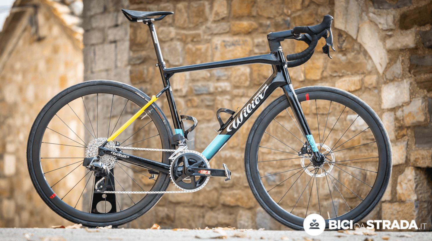 竞训两不误wilier推出garda入门碳纤公路车