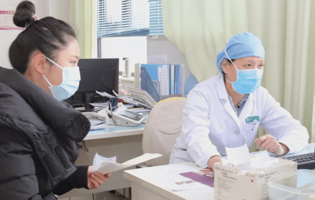 并发症|43岁女子常年喝牛奶，糖尿病“加重”，医生摇头：无知，害了自己