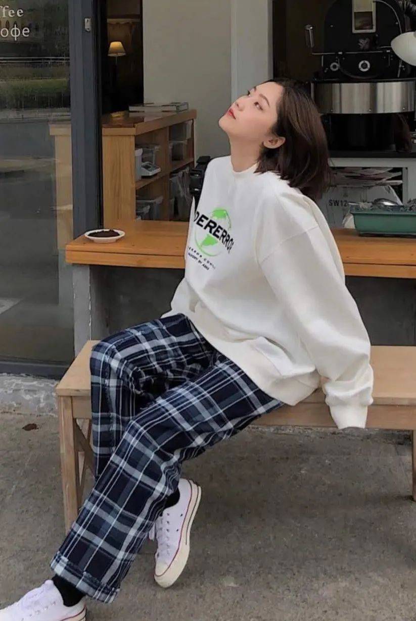 经典 卫衣+阔腿裤，今秋最舒适时髦的搭配！