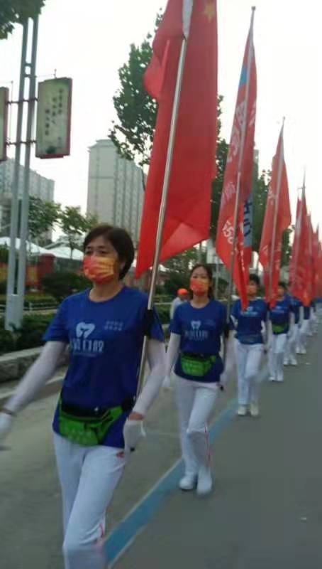社区|东明县南关社区徒步队开展徒步活动喜迎国庆节