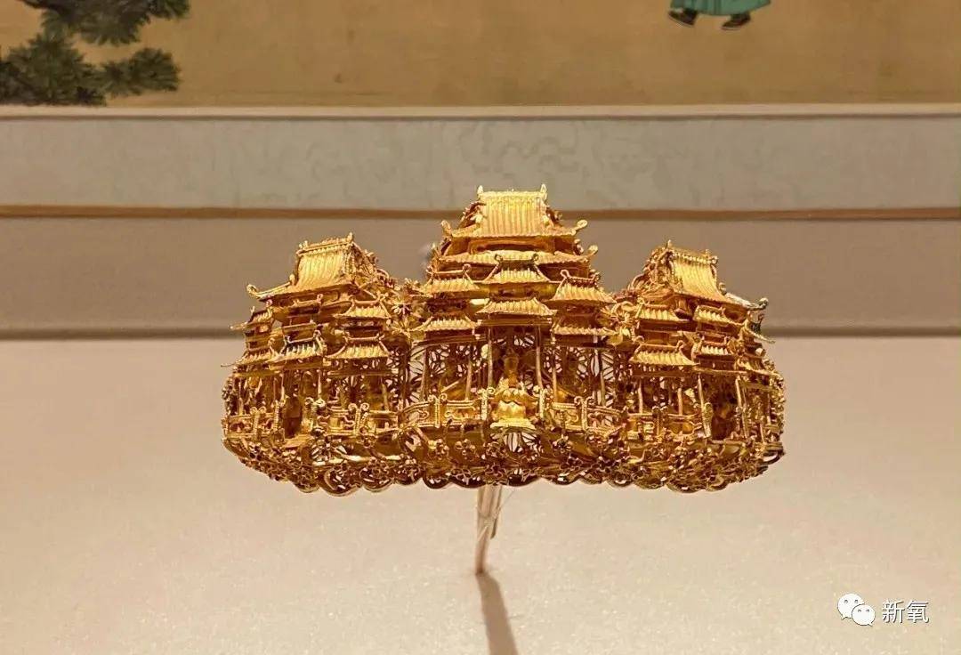 古代除了妆容和发际线，请鞠婧祎把头饰也半永久焊上！