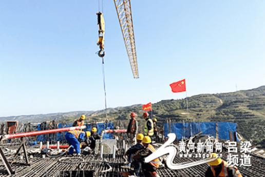 離隰高速公路南川河特大橋毛墩0號塊和1號塊澆築圓滿完成