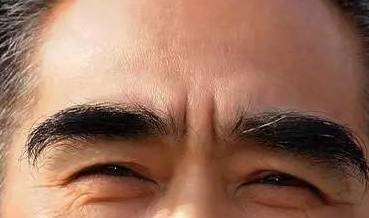 什么样的眉毛是长寿眉 4ef8aa2810a147ada66a5d5be06a615c.jpeg