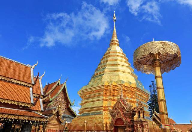 泰国第二大城市清迈，除了双龙寺和契迪龙寺，还有动物园夜晚开放