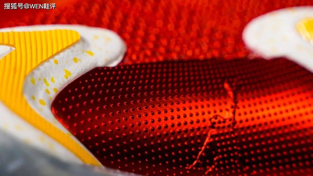 旗舰 黔驴技穷？连旗舰都不上心的AJ36有啥亮点？