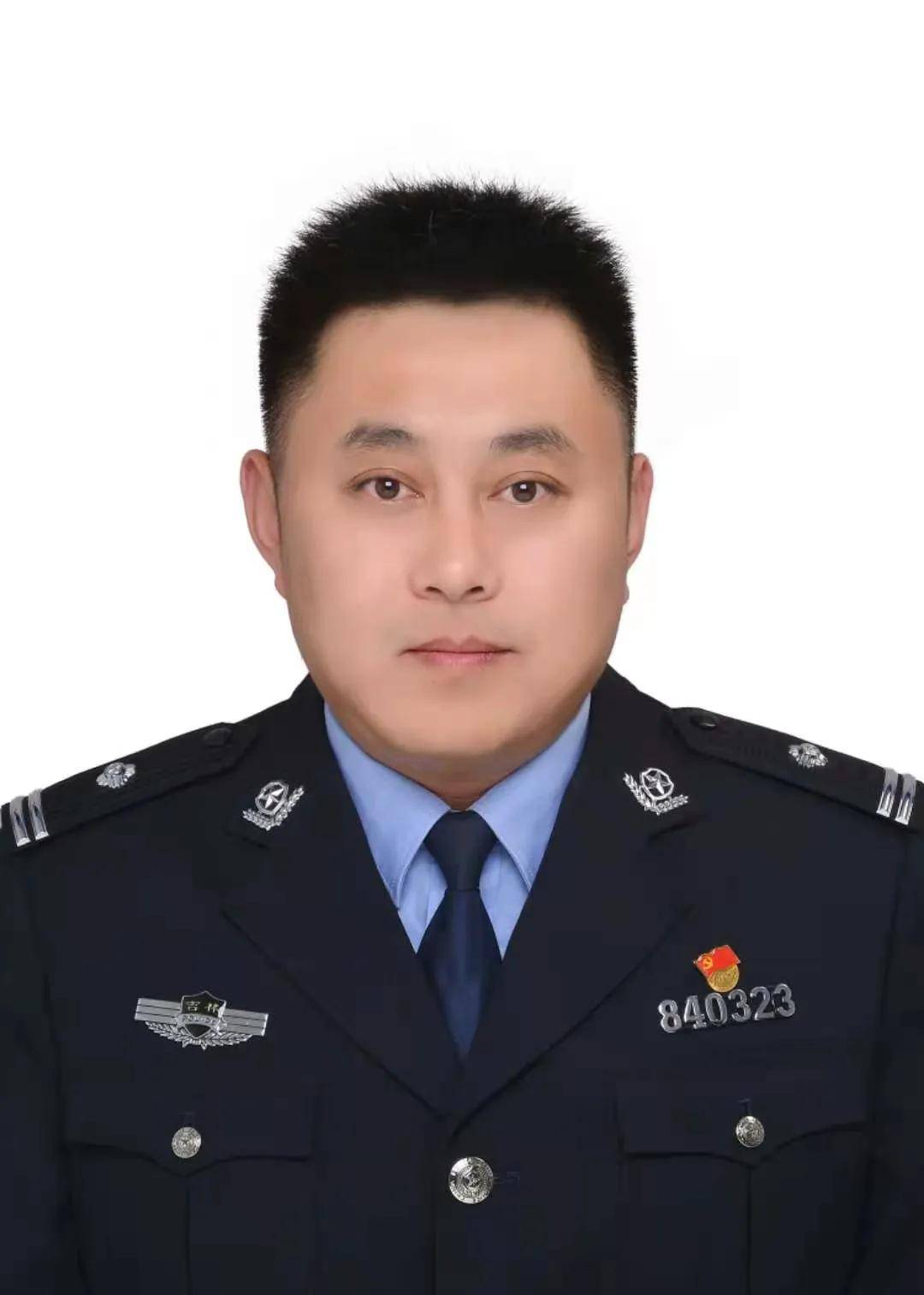 模范执法廉洁奉公爱岗敬业书写辉煌