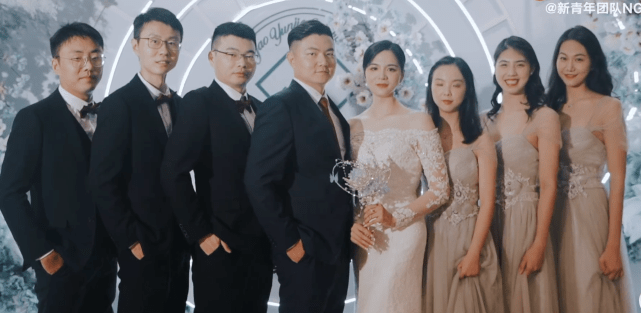 霏霏和于静瑶接下来的比赛也要加油哦""霏霏又跑到南京去了""实名