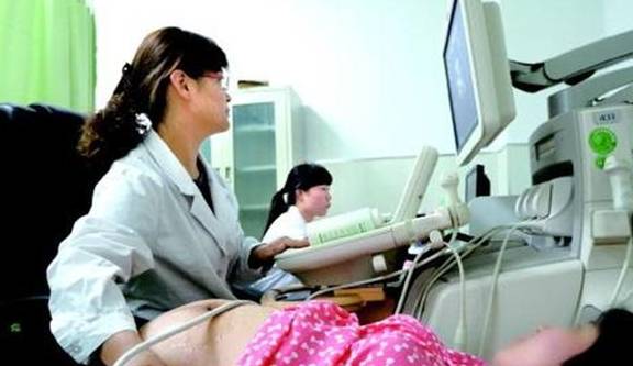 网友|“父母去世,姐姐不管我”,二胎弟弟吐槽,网友:父母无知惹的祸