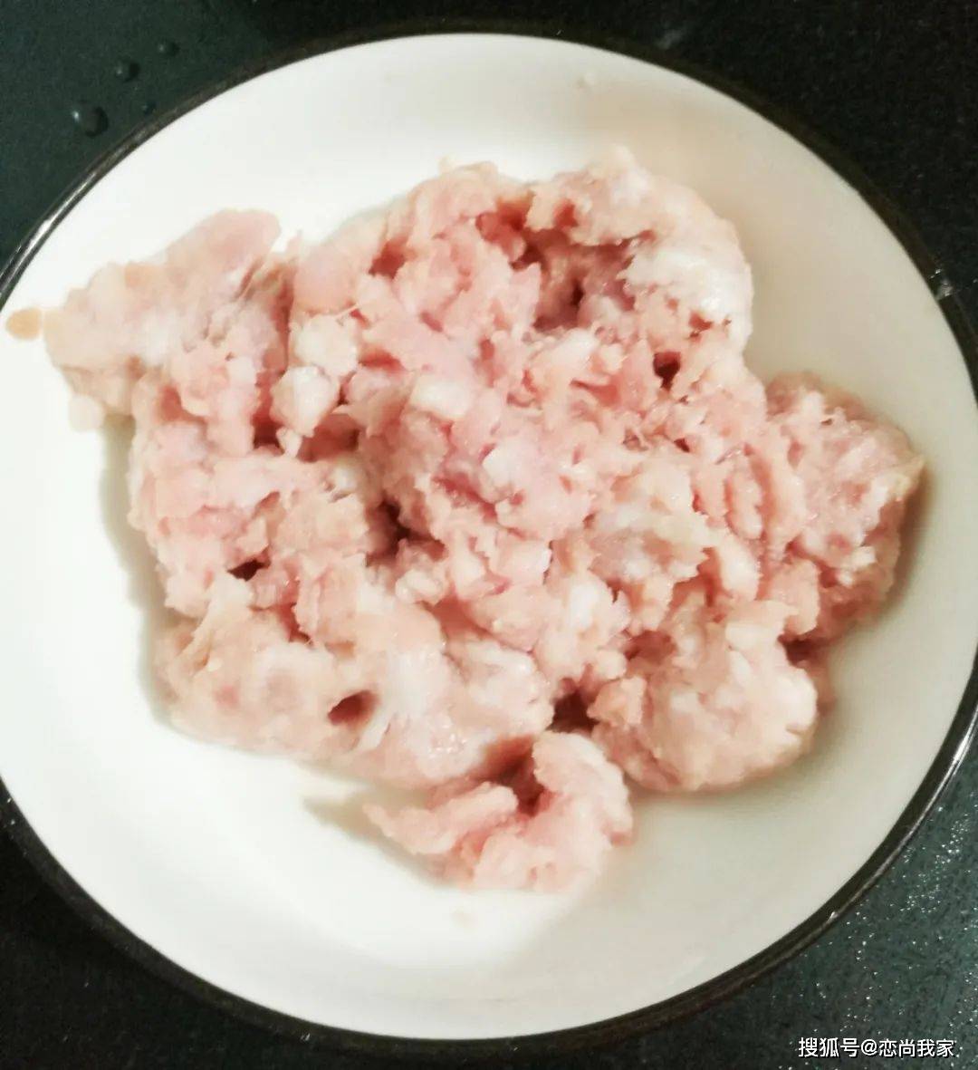 关键|早餐给孩子做荷叶包，给肉包子都不换，关键是夹的馅料满口留香！