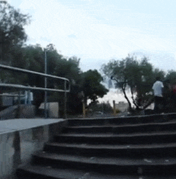 搞笑GIF：這是我第一次去鬼屋 也是我最後一次去 搞笑整蠱 第15张