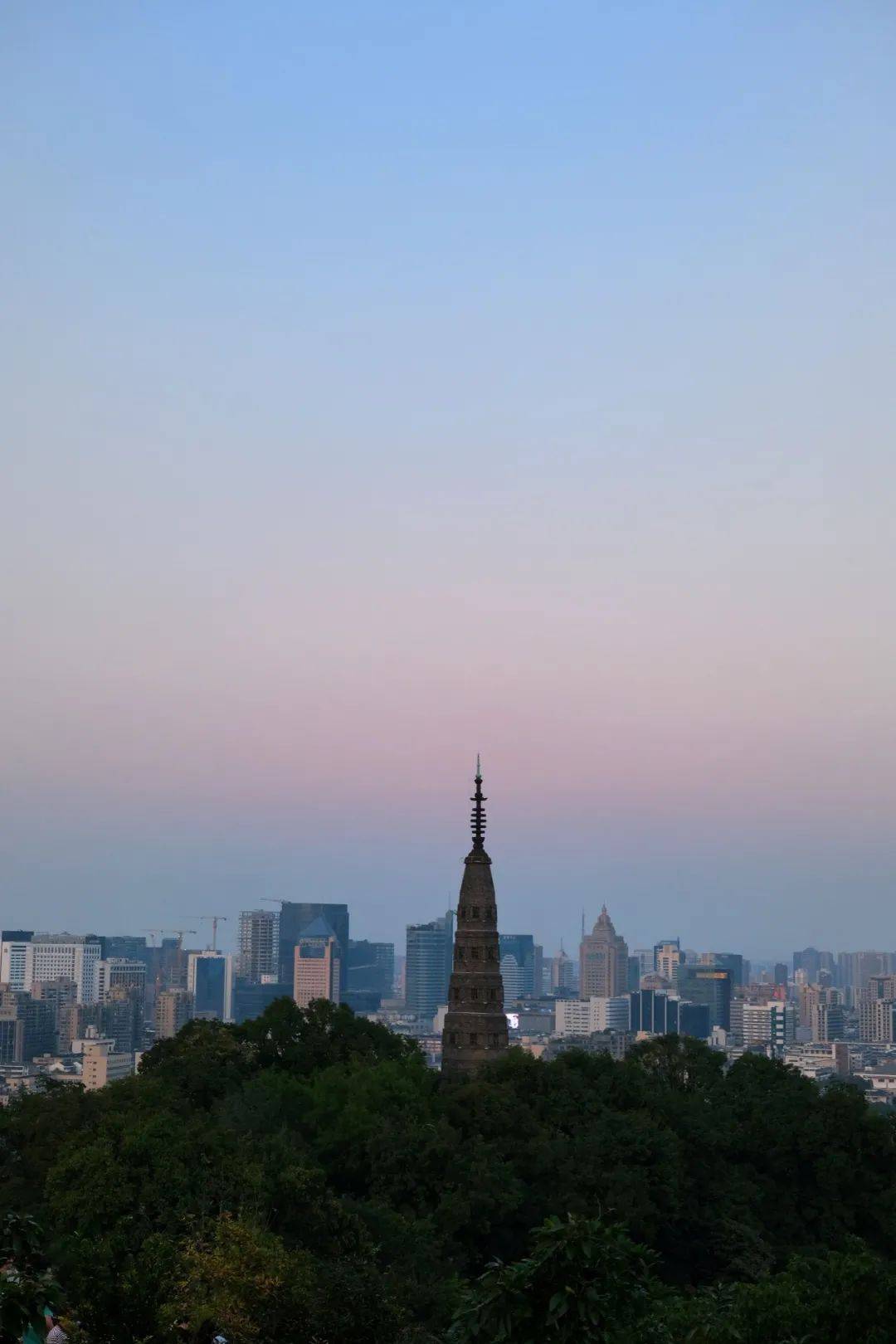 国庆绝了！浙江人如何称霸国庆朋友圈？都是套路→