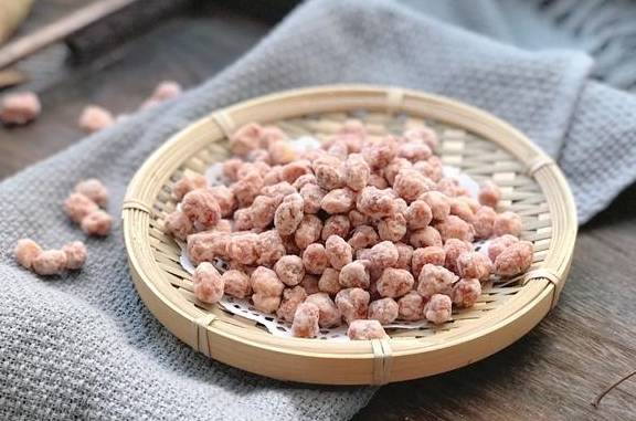 糖衣|1碗花生，3把白糖，教你用平底锅做成小零食，给孩子吃健康又放心