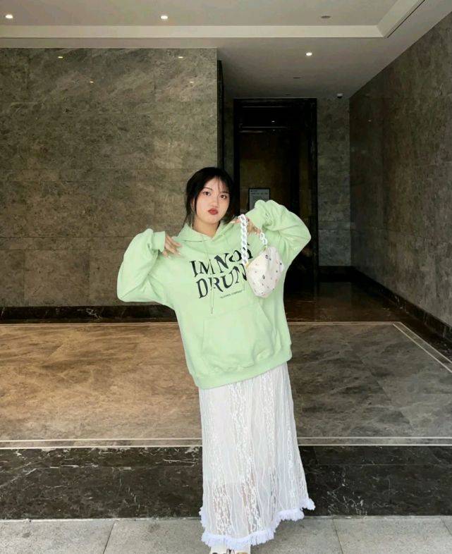 视觉 微胖女孩的穿搭指南，只要学会了穿衣搭配，显瘦又精致