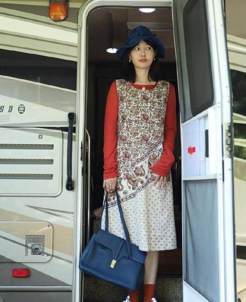 get 初秋不知道怎么穿衣?看看白百何的高级造型,轻松get穿搭指南